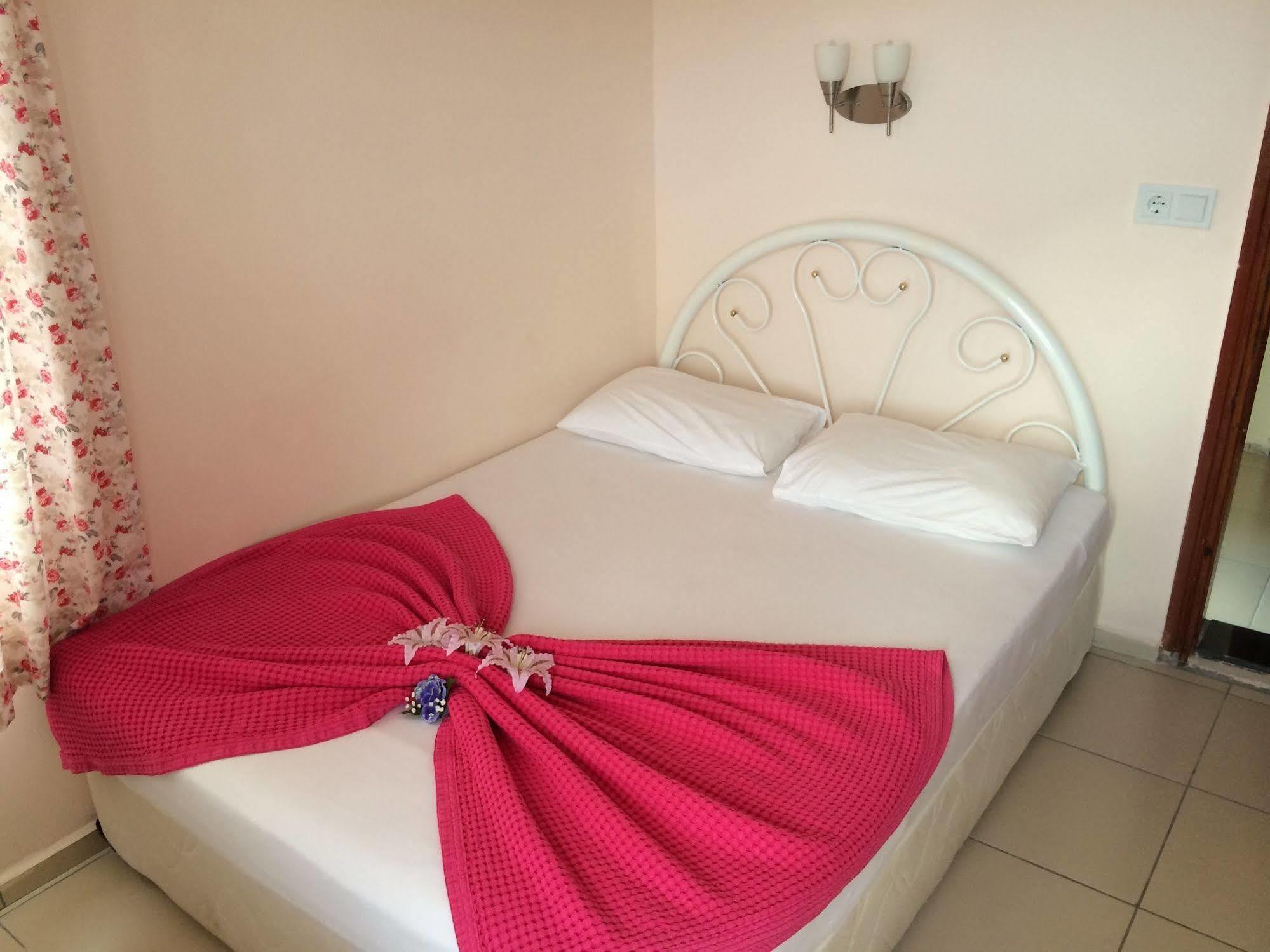 Pinar Pansiyon Kaş Buitenkant foto